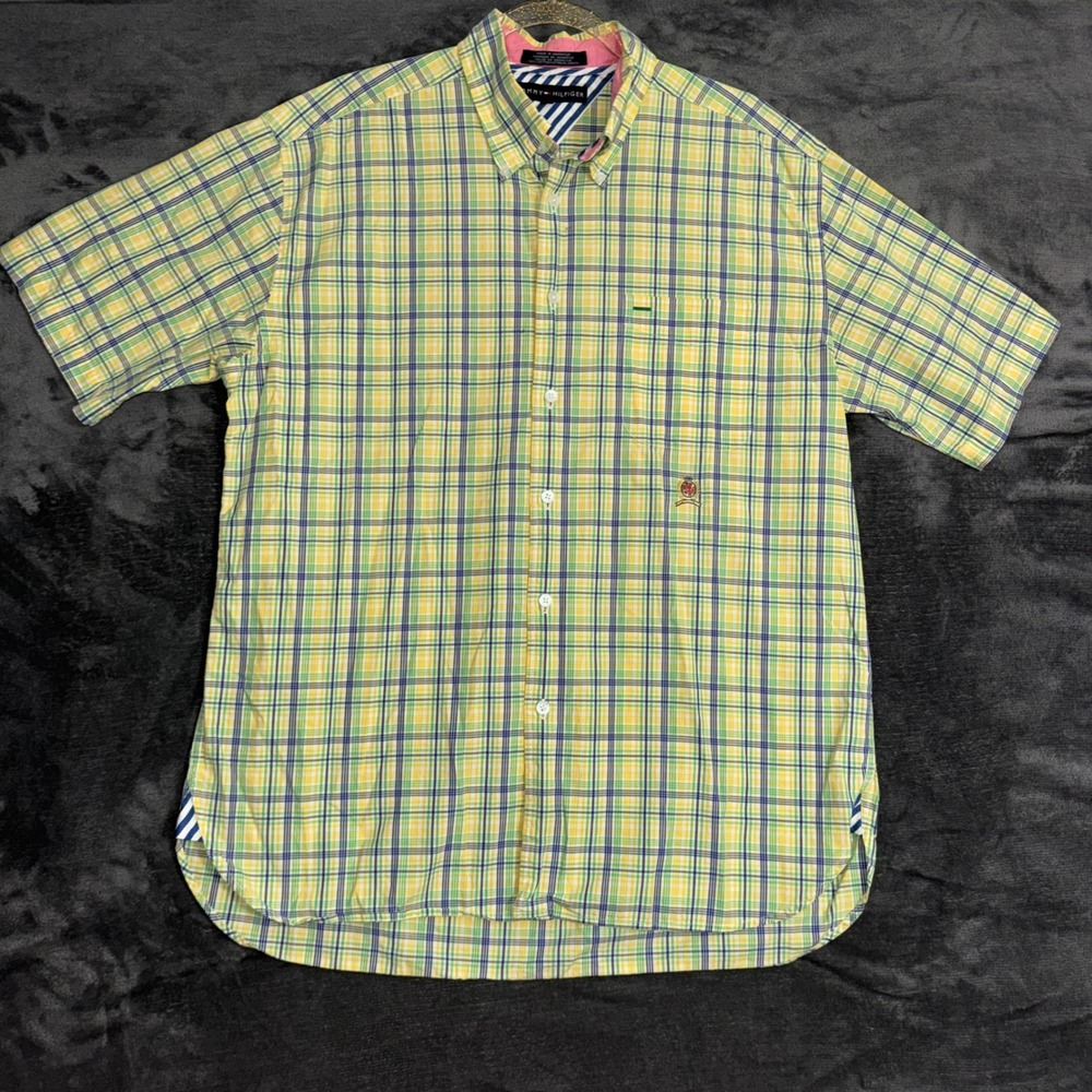 Men's Large Tommy Hilfiger Button Down Shirt Yellow Plaid Excellent Crest Logo